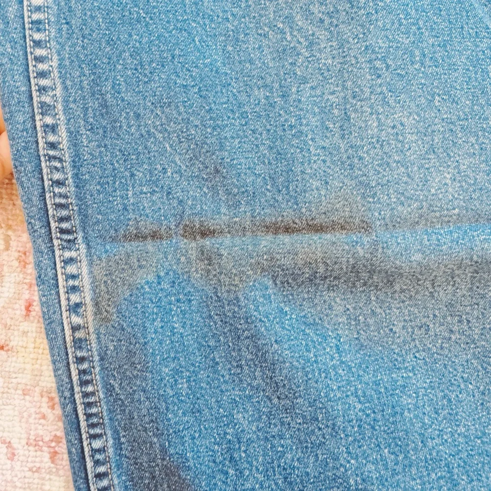 Tommy Hilfiger, Men’s Vintage Denim Overalls with Logo Patch - Picture 4 of 6